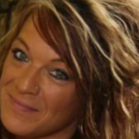 Meet your Posher, Tina - Picture 1 of 1